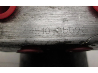 Jednotka ABS 4451005020   Toyota Avensis T220 