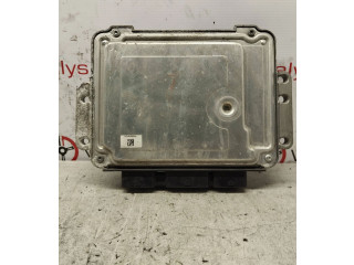 Řídící jednotka 6M6112A650BB, 0281012530   Mazda 3 I 2007