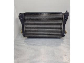 Интеркулер  3C0145805AD, 0661C   Volkswagen PASSAT B6 2.0