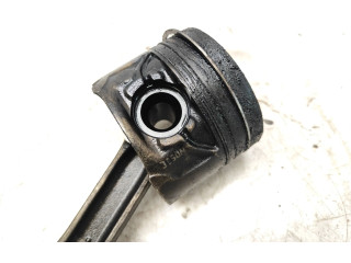 Píst N053E   BMW 1 F20 F21  pro naftový motor 1.5 B37D15 
