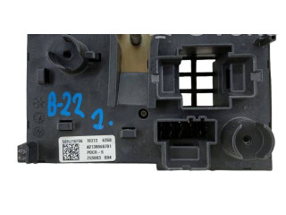   Pojistková skříňka 2139068701-kolumb   Mercedes-Benz E W213 2021
