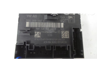 Блок управления дверью 5Q0959592B   Audi Q2 -