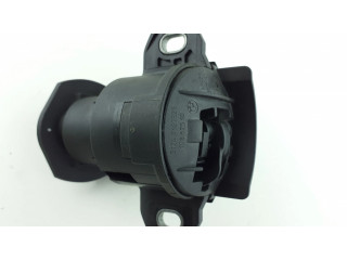 Замок багажника 7117926, 7167321    BMW 3 E90 E91 2005-2012 года