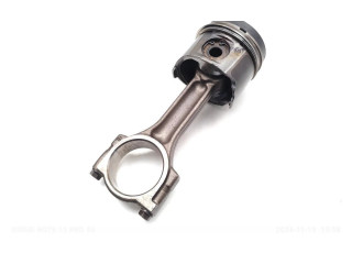  Поршень с шатуном F9Q803;F9Q804;F9Q816;F9Q818 F9Q803, F9Q804  Renault Megane II  