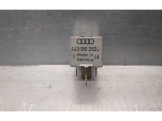   Pojistková skříňka 443951253   Audi 100 200 5000 C3 1989