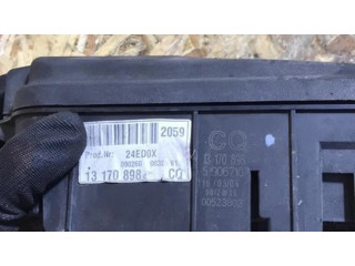   Pojistková skříňka 13170898, CQ   Opel Vectra C 2004