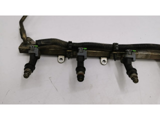 Vstřikovač 95702161021A   Saab 9-7X  pro benzínový motor 4.2  