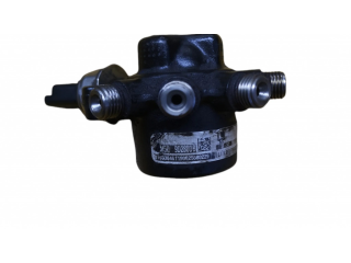 Vstřikovací lišta 4M509D280DB, 5WS40039   Ford Mondeo MK IV  pro naftový motor 1.8  