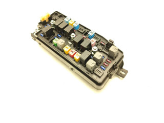 Блок предохранителей 95202894, 2894U   Opel Antara    