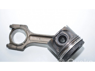 Píst    BMW 7 E65 E66  pro naftový motor 3.0 M57S 