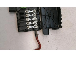Блок предохранителей  7D0937550A   Volkswagen Transporter - Caravelle T4    