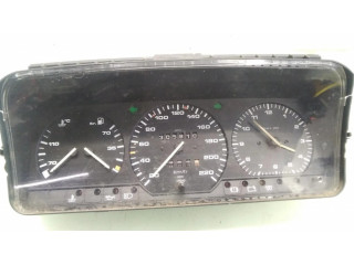 Přístrojová deska  Volkswagen PASSAT B3 1991 81117657  