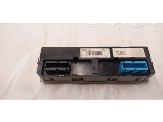 Блок управления климат-контролем 13138198, ECC0620   Opel Signum