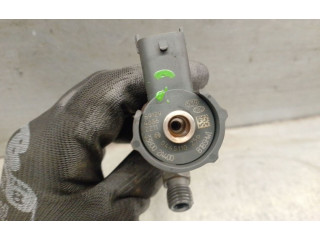 Vstřikovač 338002A400, 0445110256BOSCH   Hyundai Matrix    D4FA 