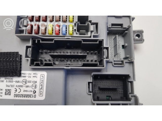 Блок предохранителей  01368892080, 28290405   Citroen Nemo    