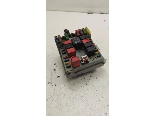 Блок предохранителей 51724394, 57657003   Fiat Stilo    