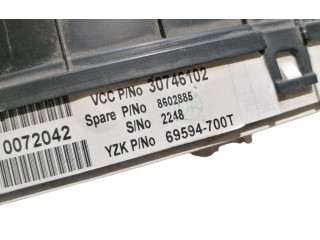 Přístrojová deska  Volvo XC70 2005 30746102, 8602885  