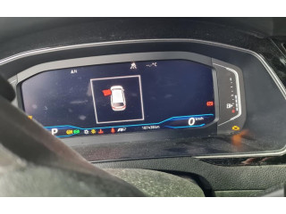 Přístrojová deska  Volkswagen PASSAT 2020   
