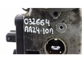 Топливная рампа 0438121089, 051133353a   Audi 80 90 B3  