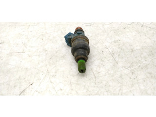 Форсунка INP068    Mitsubishi Colt  4G13 