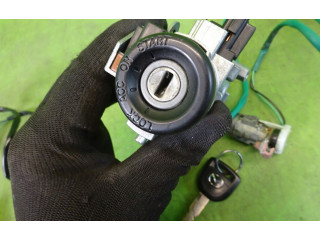 Комплект блоков управления    Mazda MPV II LW