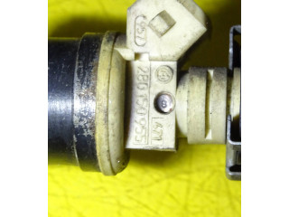 Топливная рампа 037906031J, 0280150955   Volkswagen PASSAT B4  