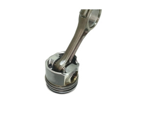 Píst 81L97A8, CONBIELA   Mitsubishi Outlander    BSY 