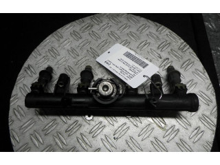 Топливная рампа 036133319AA   Volkswagen Lupo  