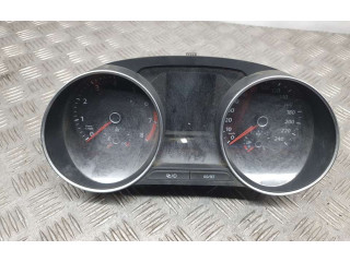 Přístrojová deska  Volkswagen Polo II 86C 2F 1985 6C0920740E, A2C38468100  