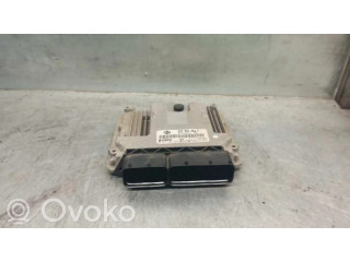 Блок управления двигателя 03C906056F, 0261S02003   Volkswagen Touran I