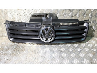 Передняя решётка Volkswagen Polo 2002-2005 года 6Q0853651C      