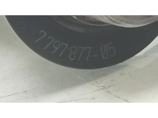 Vstřikovač 779787705   BMW 3 E90 E91  pro naftový motor 2.0 N47 