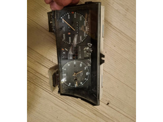 Панель приборов 37228   Volkswagen PASSAT       