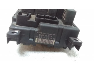   Pojistková skříňka 8678449, 518828009   Volvo S60 2003