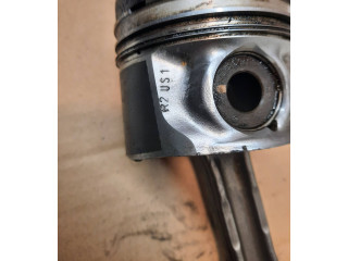  Поршень с шатуном  86L78, R2US1  Toyota RAV 4 (XA30)  