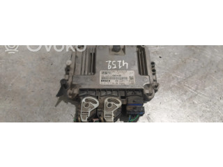 Блок управления двигателя 6M5112A650NB, 0281011701   Ford Focus C-MAX