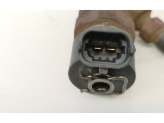 Vstřikovač 2367033040, 0445110227   Toyota Auris 150  pro naftový motor 1.4  