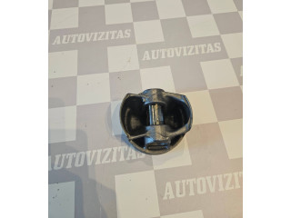  Поршень  8678934  BMW 5 G30 G31  