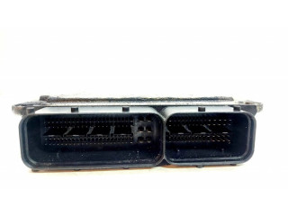 Блок управления двигателя 55598046, 0281030852   Opel Zafira C