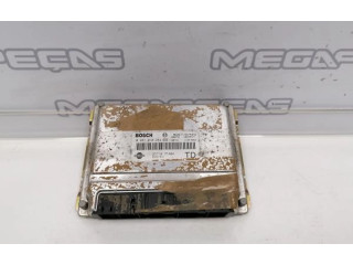 Řídící jednotka 0281010284, 237107F404   Nissan Terrano 