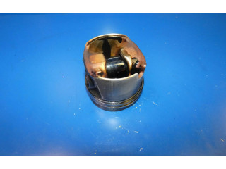 Píst 651   Mercedes-Benz E W212    651924 