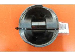 Píst 1200000Q0P   Nissan X-Trail T31    M9R832 