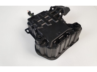   Pojistková skříňka 9806192580   Peugeot 2008  2014