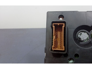 Панель приборов BU071, BU071   Nissan Almera Tino       