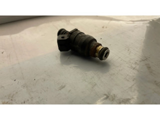 Vstřikovač 1747406, D3763FA   BMW 7 E38  pro benzínový motor 4.0  