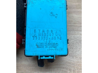 Блок предохранителей 2323006072, MR228760   Mitsubishi Colt    