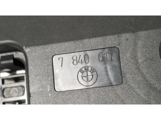 Zámek zadních dveří 7840617   BMW 3 E90 E91 2011