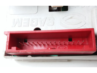 Дисплей    P8200028364A, P8200028364   Renault Scenic I