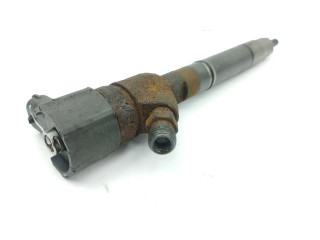 Форсунка 338002A800, 2041905242305    Hyundai i40 для дизельного двигателя  1.7