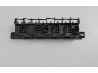   Pojistková skříňka 4A0941822, 4A0941822   Audi A6 S6 C4 4A 1996